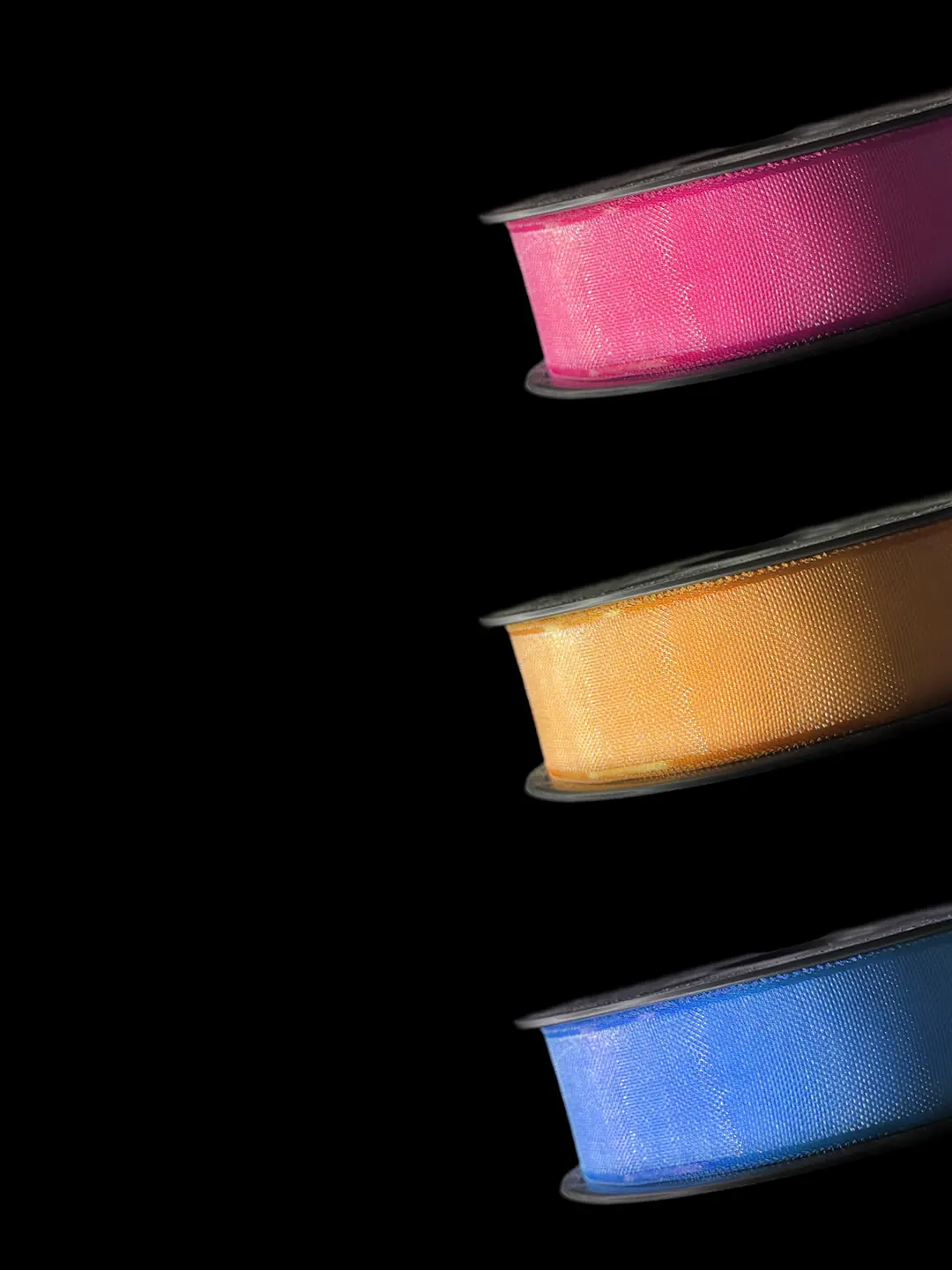 Nişan ve Düğün Davetiyelerinde Hangi Kurdele Kullanılmalı? Lüks Dokunuşlar